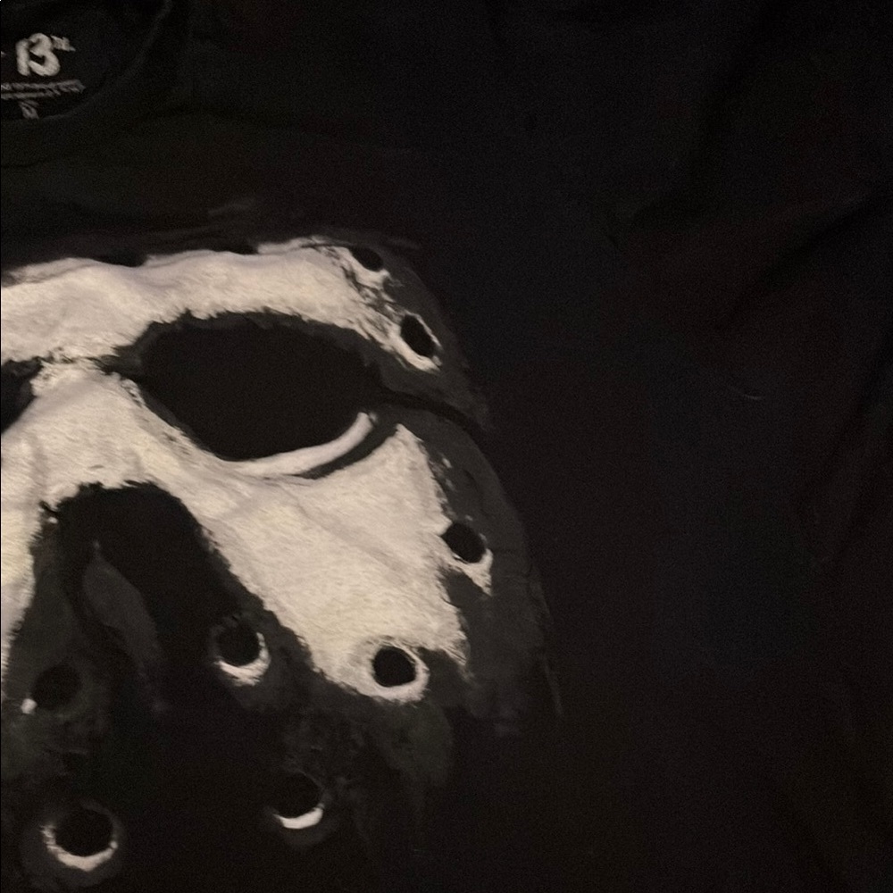 VTG Black Friday the 13th Graphic Tee - Picture 7 of 7